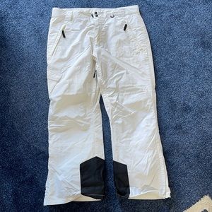 Women’s white snowpants